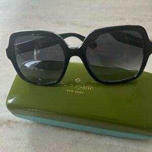 Kate Spade Women’s Sunglasses with case